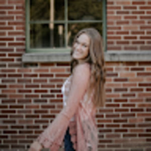 Meet your Posher, Abigail